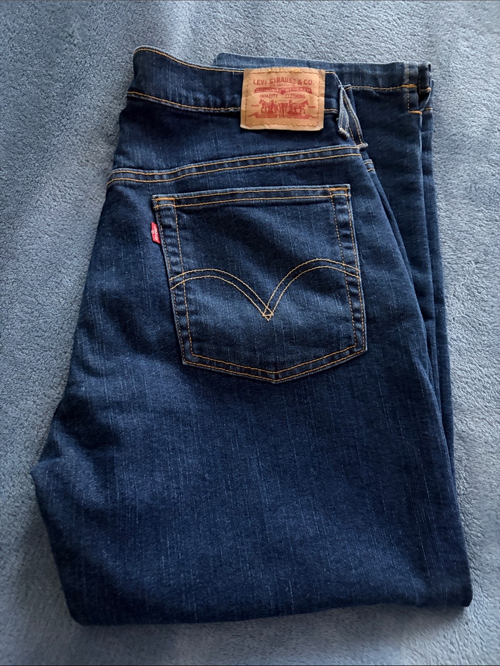 Levi's Women’s Indigo Straight Leg Jeans